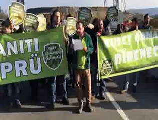 3. Köprü eyleminde yola 'Katil Köprü' yazdılar