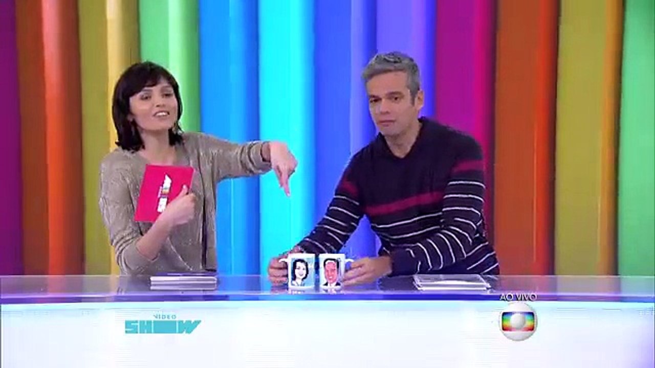 Fátima e William ganham canecas do Vídeo Show