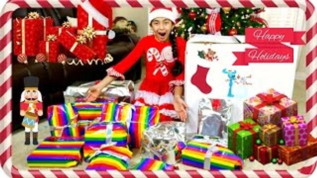 UNBOXING HUGE CHRISTMAS PRESENT SHOPKINS LITTLE LIVE PETS WILD PETS |B2CUTECUPCAKES