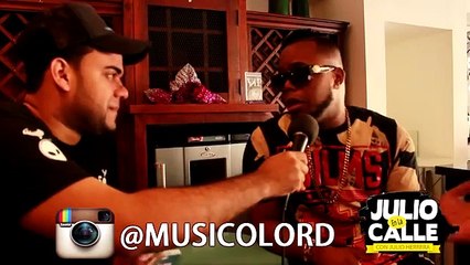 El Musicologo confiesa que era Delivery y responde preguntas de sus fans - Julio En La Calle