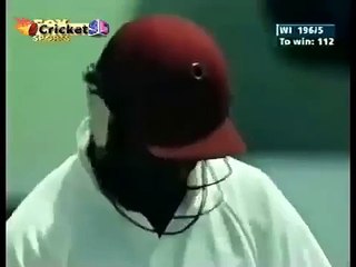 RARE Cricket Fight _ Brian Lara,shoves;Glenn Mcgrath at Barbados(1)