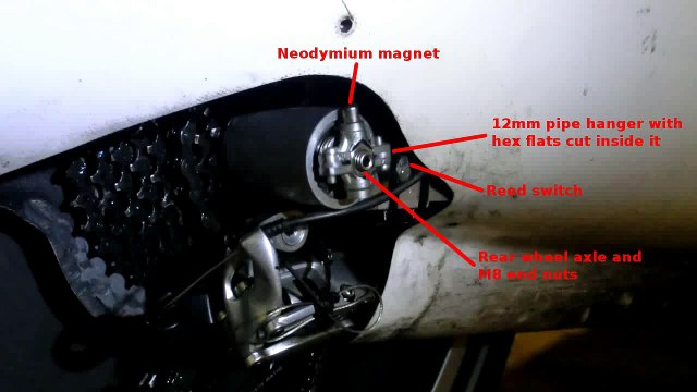 Velomobile Quest 474 - Rear wheel axle speedo sensor