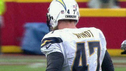 Chargers Mike Windt recovers Frankie Hammond fumble