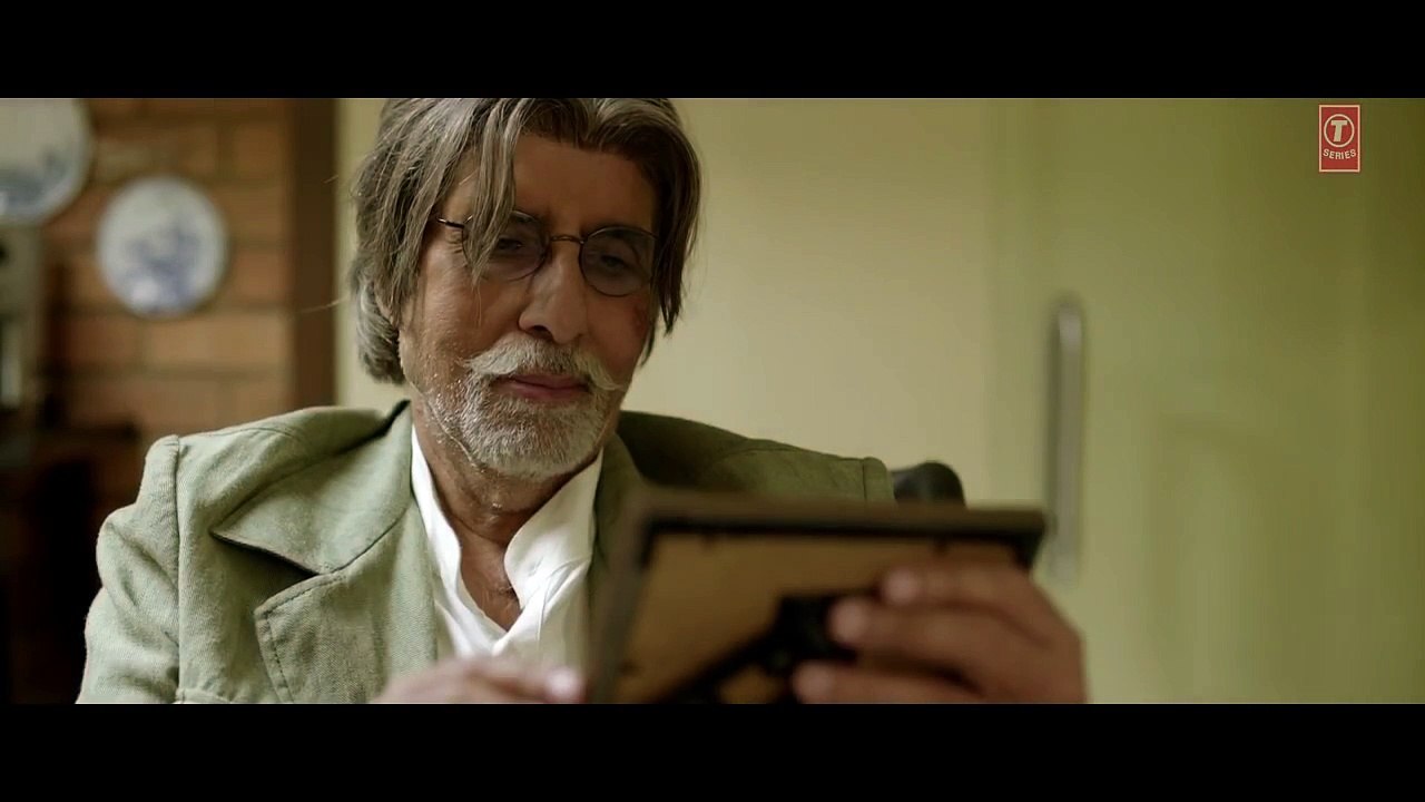 TU MERE PAAS Video Song -Amitab Bachchan-Latest Song 2015