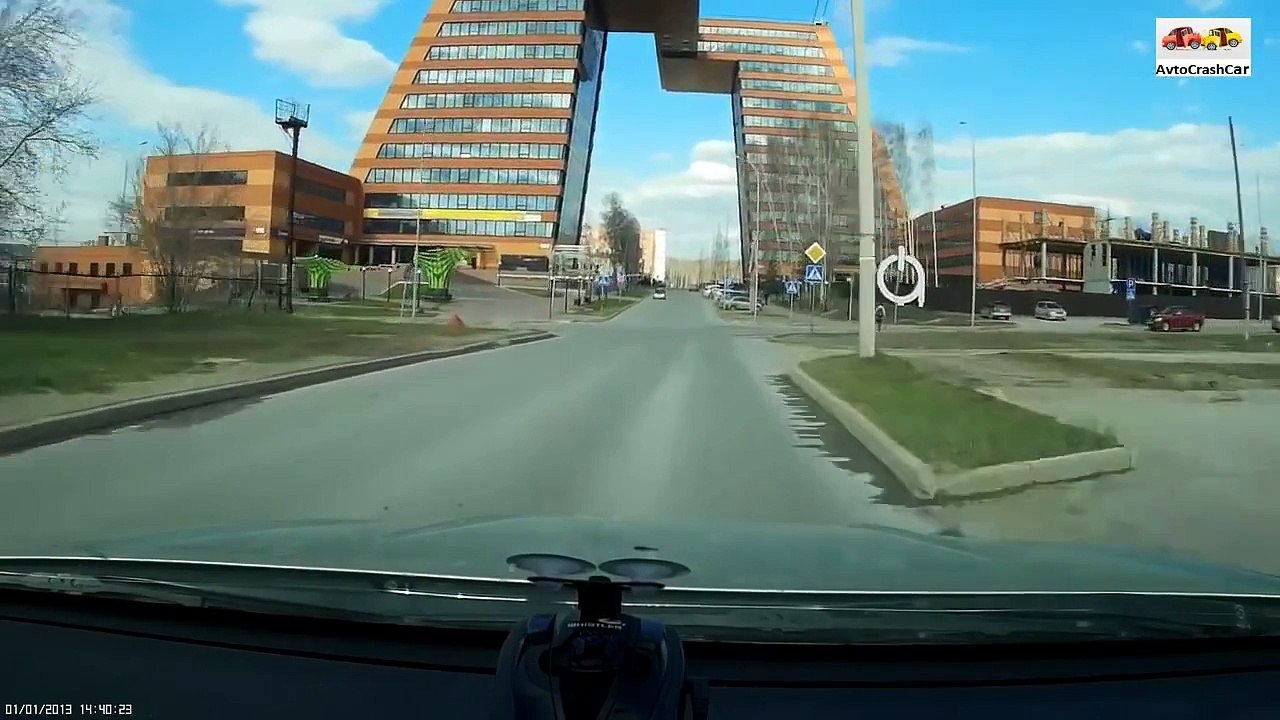 Car Crash Compilation May 2015 part 1 _ Horrible accidents _ Dash Cam Compilatio