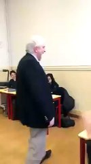 Quand ton prof Pete un câble...