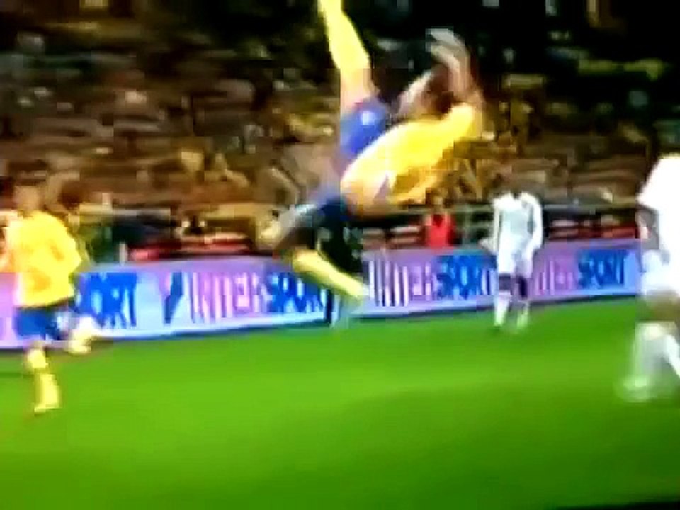 Zlatan Ibrahimovic  Le Plus Beau BUT de Tout les Temps