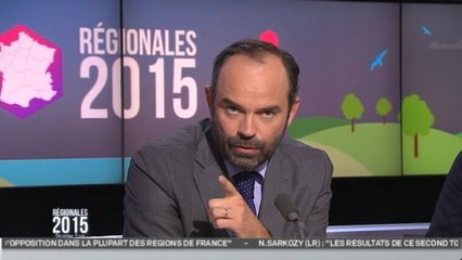 Edouard Philippe (LR) félicite le candidat du PS avant Hervé Morin qui remporte la Normandie