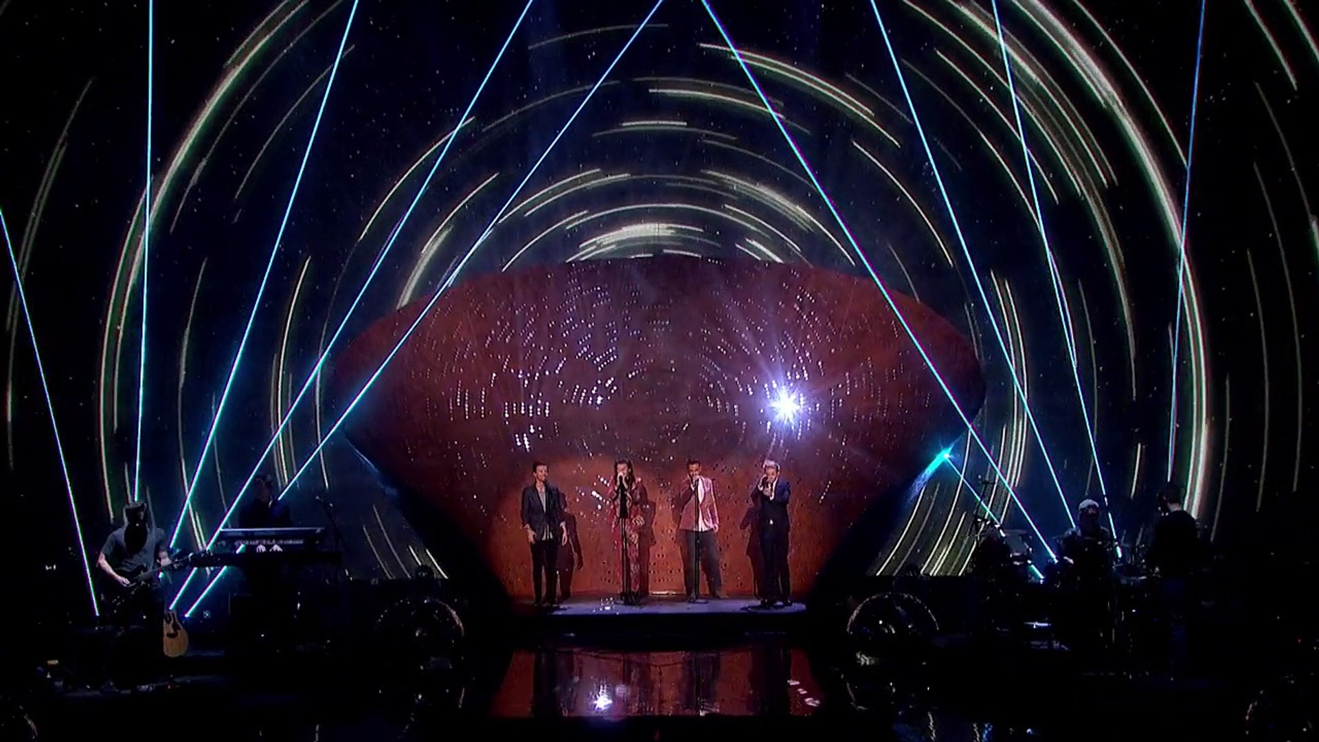 ⁣One Direction Perform ''Infinity'' at 2015 'X Factor UK' Final