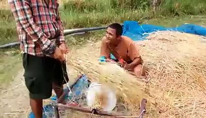 ye ajeeb machine hai