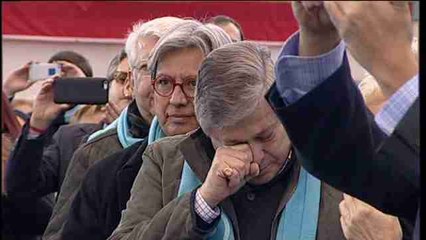 Rajoy pide libertad para Leopoldo López en mitin del PP al que acude su padre