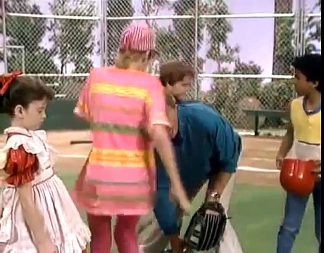 Small Wonder S02E19 Victor Vicki toria