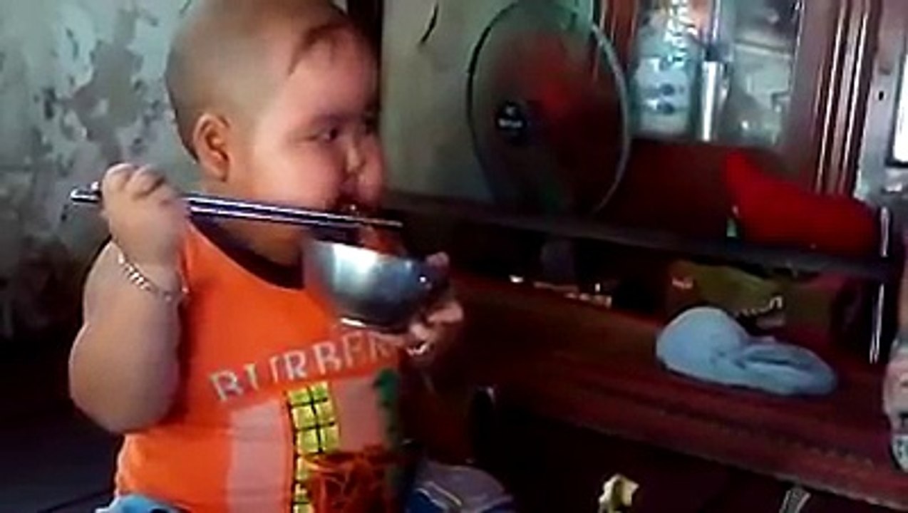 funny baby (child at most meals)