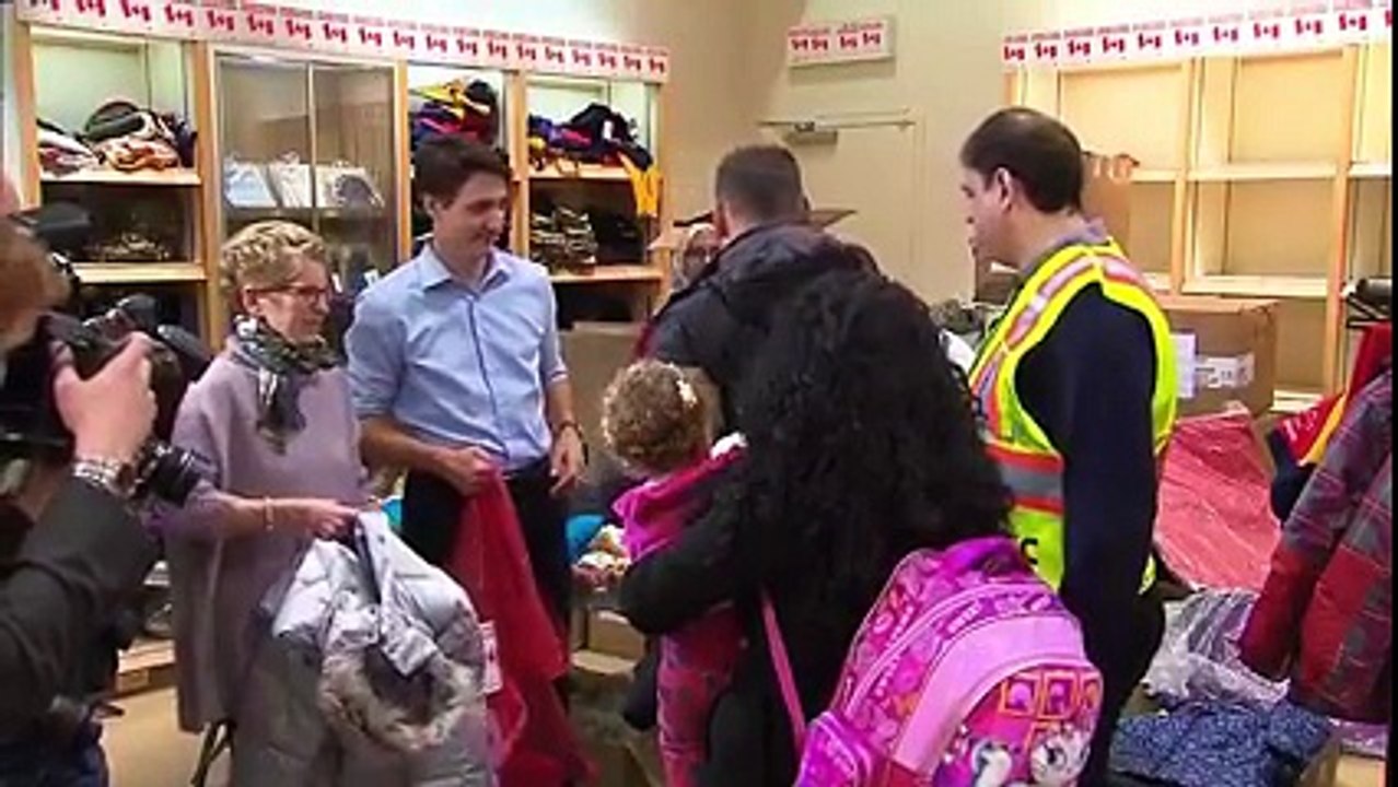 Syrian refugees welcome by canadian prime minister..