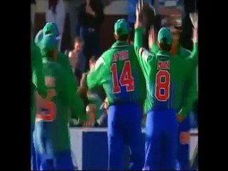 Wasim Akram- Javagal Srinath vs. Aussies