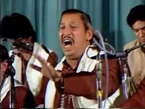 Nusrat Fateh Ali Khan - Kehna Galat Galat (Full Gazal) - Video Dailymotion