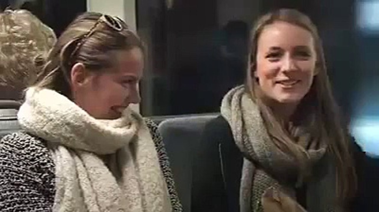 Laugh in metro, everyone laughs - experiment