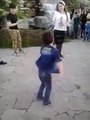 маленький чеченец танцует лезгинку