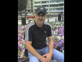 Пора спустится мне с небес.