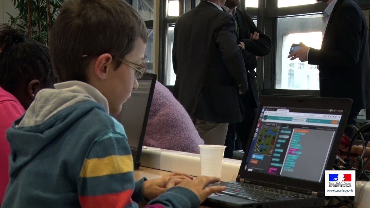 Archive - Opération "Hour of code" à Bercy