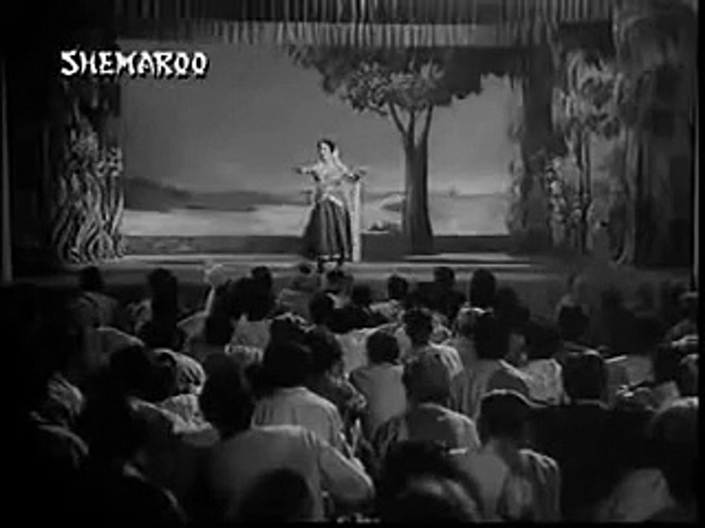 ⁣BKC FORUM old bengali   songs1 Bashi Keno Gaye - Bengali song - Lata Mangeskar