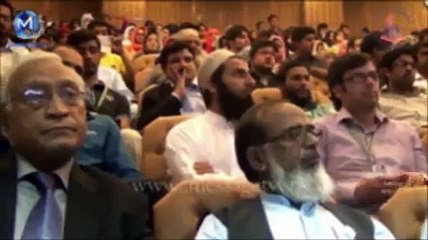 Molana Tariq Jamil with student on france story