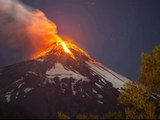 des images spectaculaires du volcan, Villarrica au Chili, la maison de lesprit au-dessus