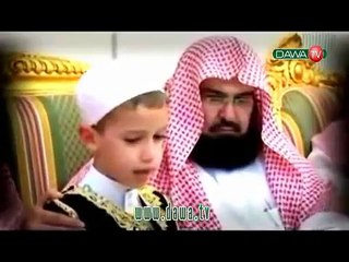 Sheikh Sudais Crying of a Child Beautiful Reciting Quran
