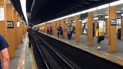 Sauter par-dessus les rails du métro (Fail)