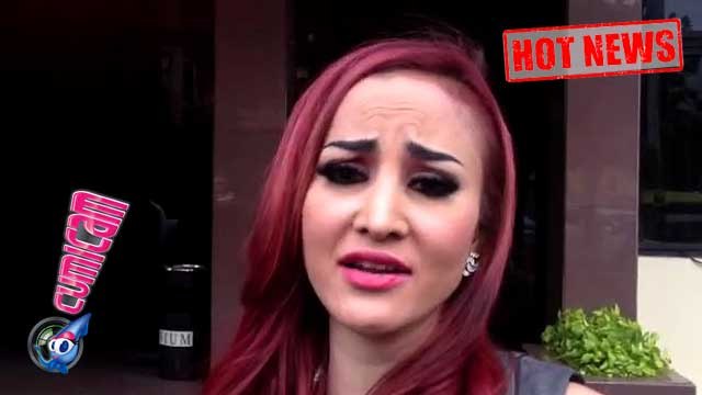 Soal Prostitusi, Alona: Gak Ada yang Berani Nawar Saya - Cumicam 14 Desember 2015