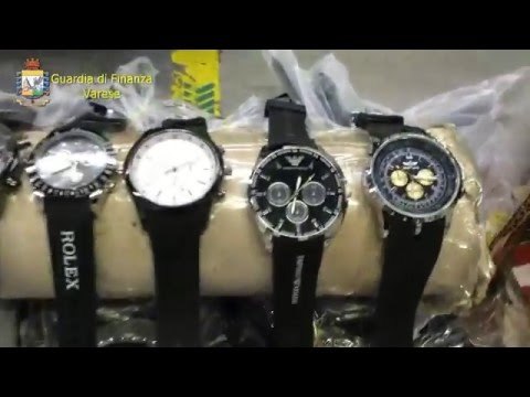 Varese - Operazione 'True False'. La Gdf sequestra 170 mila prodotti contraffatti (14.12.15)