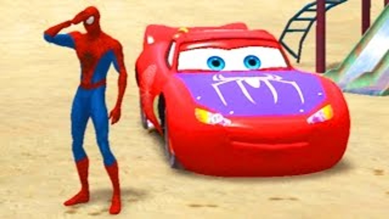 Spider Man Plays with Lightning McQueen Cars (Spiderman Disney Pixar