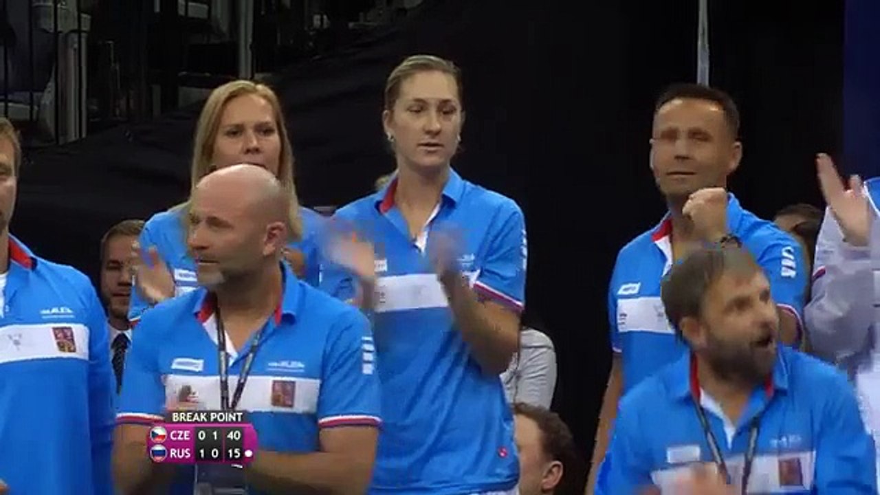 Karolina Pliskova  v Maria Sharapova fed cup 2015 final at paribas highlights