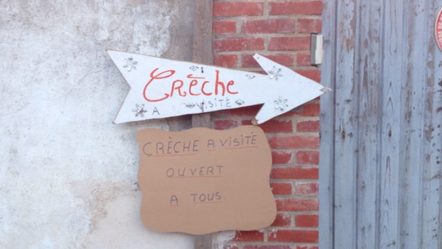 Ils ont construit une crèche géante dans leur garage
