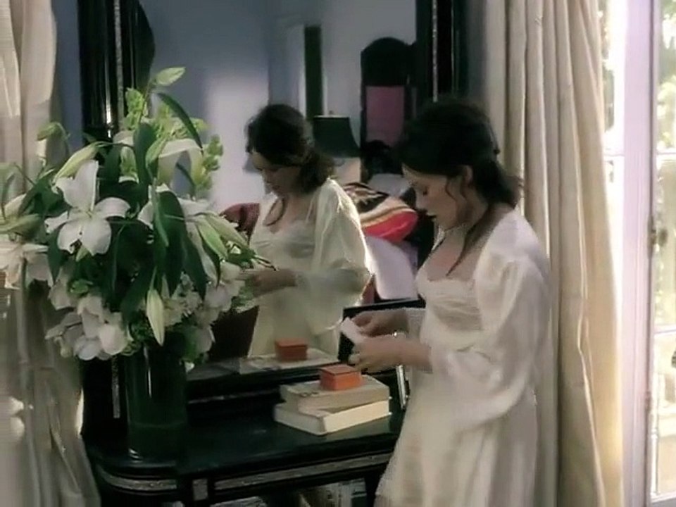 Hilary Duff - Stranger