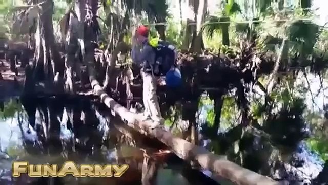 Caidas y videos graciosos 2015 Super caidas chistosas golpes bromas sustos - videos de risa