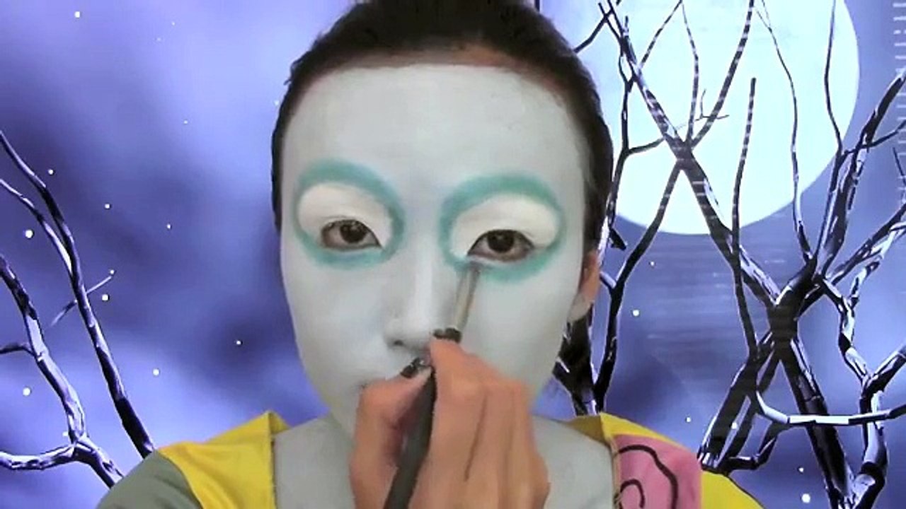 Sally (Nightmare Before Christmas) Make-up Tutorial