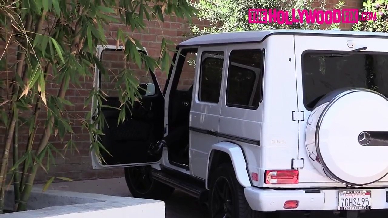 Hilary Duff Shops At Stacey Todd In West Hollywood 8.10.15 TheHollywoodFix.com