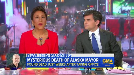 Mother Makes Frantic 911 Calls After Car Gets Stuck in River