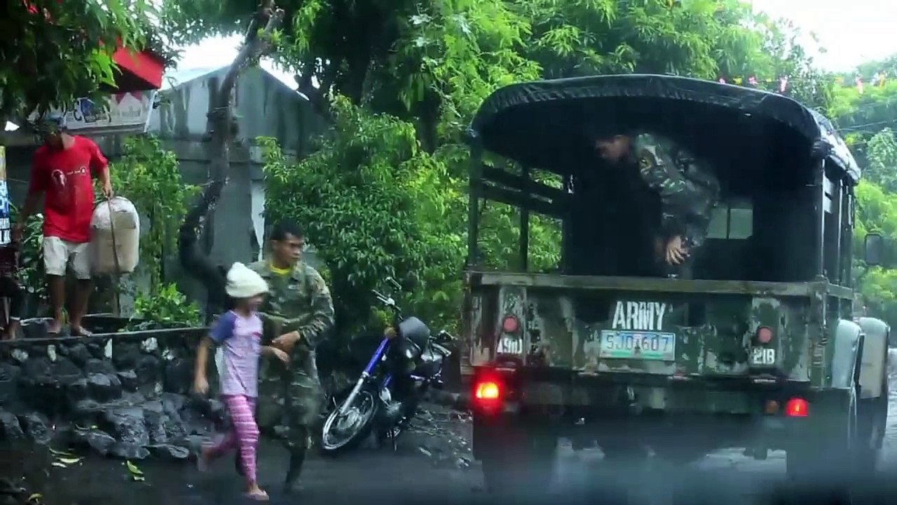 Hunderttausende fliehen vor Taifun 'Melor'