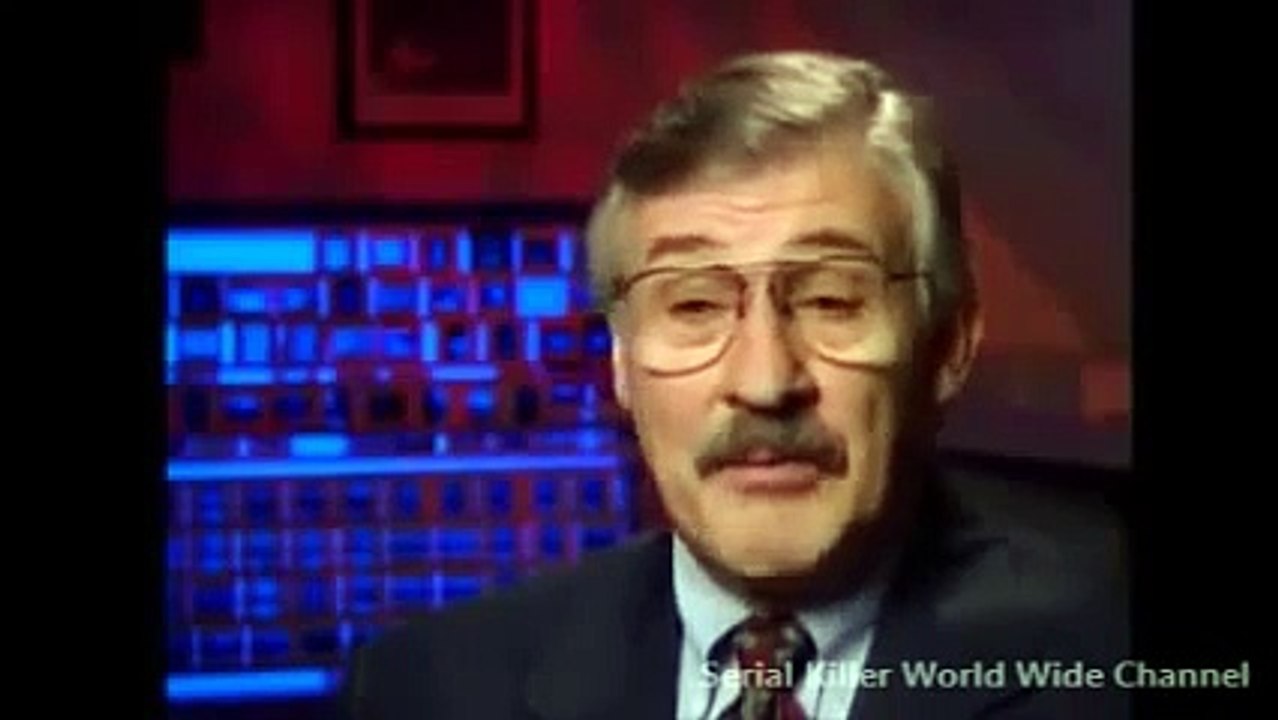 Serial killer - Jeffrey Dahmer Mystery of the Serial Killer