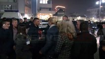 Momenti i arrestimit të deputeteve të AAK-së, Time Kadriaj dhe Teuta Haxhiu