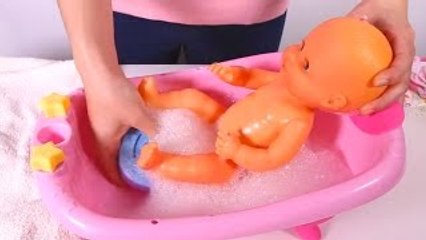 Baby Doll Bathtime Nenuco Baby Girl Change Diaper How to Bath a Baby Toy Videos