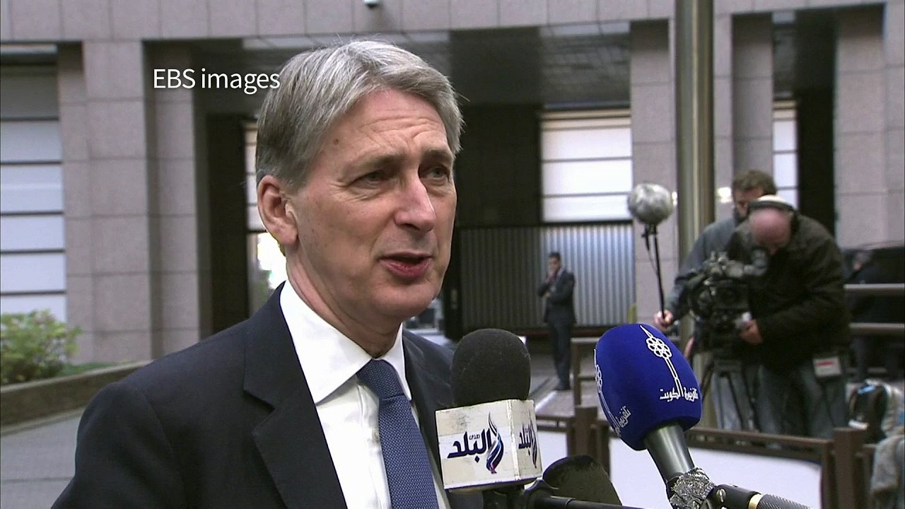 Britain hints at compromise with EU on 'Brexit' demand