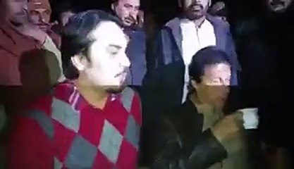 Chairman Imran Khan having a cup of tea at a local dhaba in Lodhran
