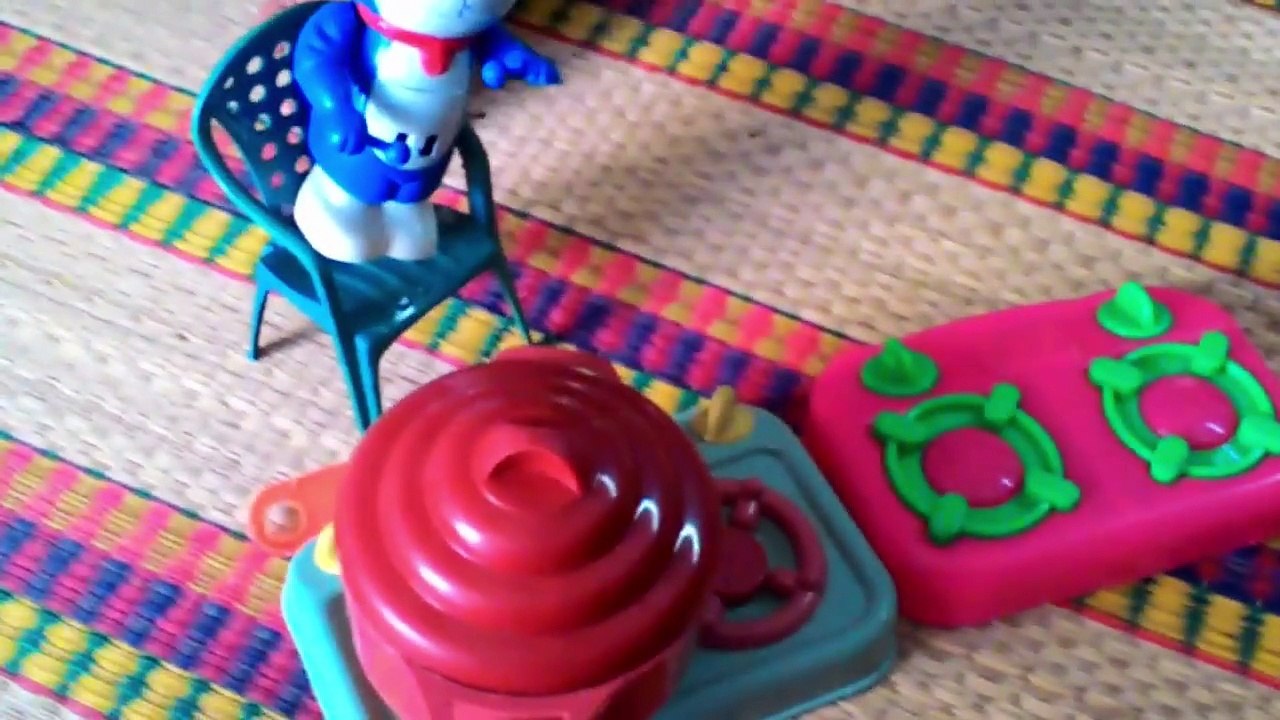 VKidStudio tập 6 - Bé Sunny cùng nấu ăn với Doremon l Baby Sunny Cooking with doremon
