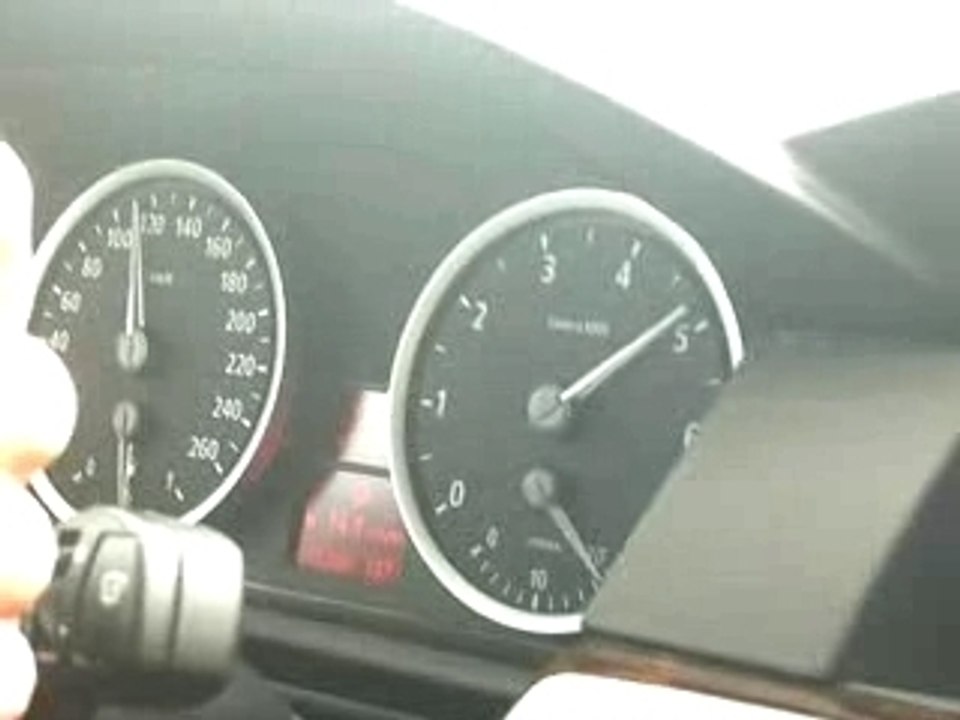 BMW 550i (3)