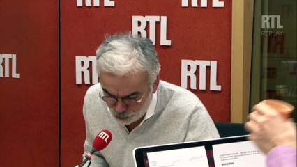 "Julien Lepers s'en va, le monde des encyclopédies est en deuil", dit Pascal Praud