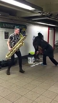 Crazy Jazz Music Beat played in NYC Metro at Union Square Station