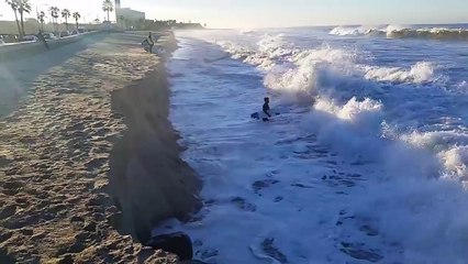 Download Video: Une plage de Californie disparait en une nuit après une tempete - Carlsbad State Beach